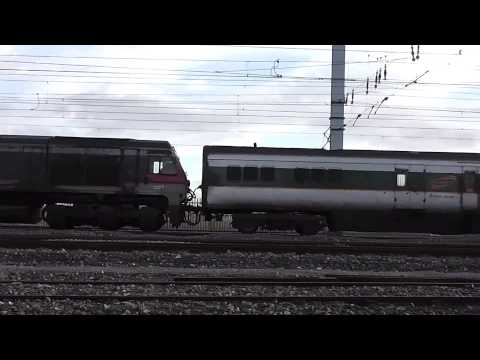 Irish Rail class 201 (207) + Mk3 Enterprise and Dart class 8100 EMU - Fairview Dart Depot