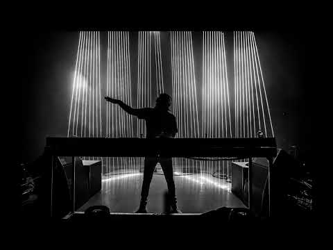 Alesso vs. Otto Knows - Pressure / Million Voices