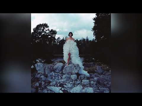 Cornelia Jakobs - Weight of the World