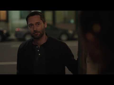 New Amsterdam 3x14 / Kiss Scene — Max and Helen (Ryan Eggold and Freema Agyeman)