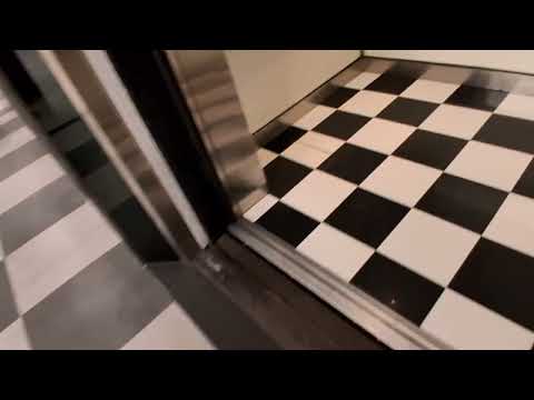 Westinghouse traction elevators at Bloomingdales on East 59th St/Lex Ave (Manhattan, NY)