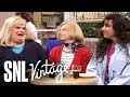 Gaps Girls at the Foodcourt - SNL