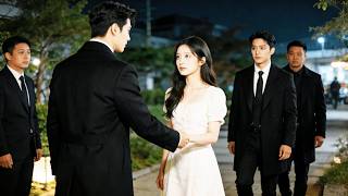 Family killed me; reborn, I married only mafia boss who loved me, took revenge, and found happiness!