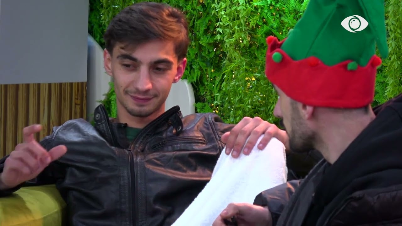 U përlot, Juxhini i rrëfen Kristit arsyen: Gjërat simbolike…