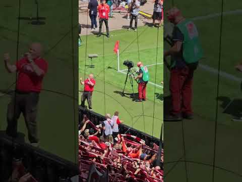 Die anonyme Giddarischde Pfalzlied Live auf dem Betzenberg FCK - St Pauli