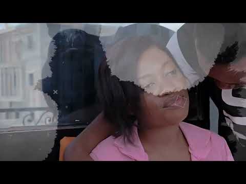 le toquer porte collectif - La remplaçante de MENGUE -  saison 2, épisode 19