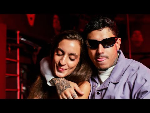 ELA SÓ PEDE - NOIS METE, METE - MC PH e Triz (Web Clipe)