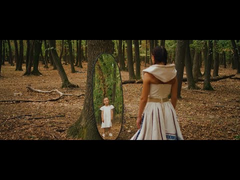 Eugenia Nicolae feat. @PaulaHriscu - Pe Campul Cu Florile (Maria Cap.1) | Videoclip Oficial