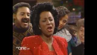Patti LaBelle sings on A Differend World, Christmas special
