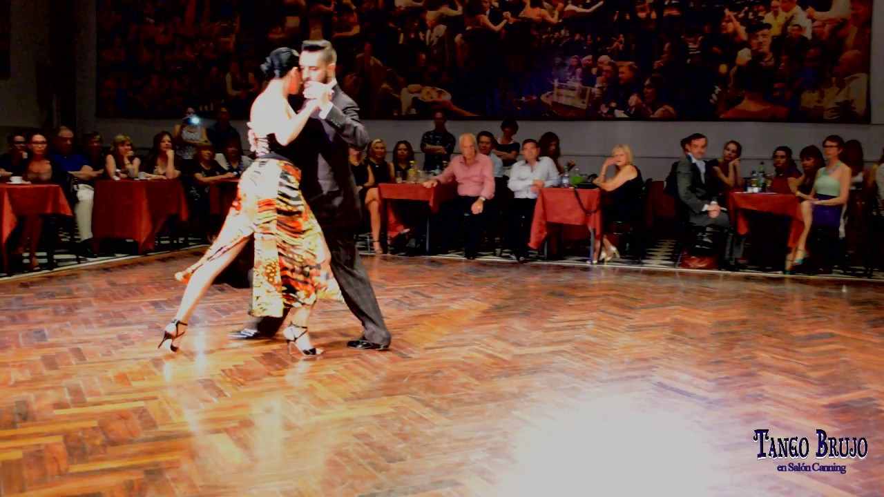 Javier Rodriguez y Moira Castellano en Tango Brujo - Salón Canning!! 4/4