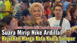 Download lagu Gadis Suara Mirip Nike Ardilla Kejutkan Warga Kota Kuala Lumpur || Memang Betul Sama Suaranya Beb !. mp3 Download lagu Gadis Suara Mirip Nike Ardilla Kejutkan Warga Kota Kuala Lumpur || Memang Betul Sama Suaranya Beb !. mp3
