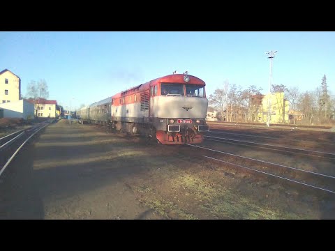 KŽC Bardotka 749 006 na Rychlíku R1142 za místo Arrivy směr Tanvald dne 21.12. 2019 Neratovice