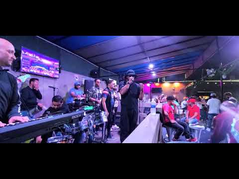 Shino Aguakate en vivo Makumba Philly