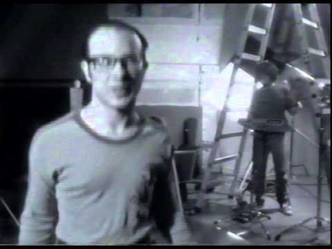 Video thumbnail for Hado’ar Ba Hayom - הדואר בא היום