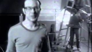 Music video thumbnail preview for טיפקס - הדואר בא היום ~ הקליפ הרשמי by טיפקס
