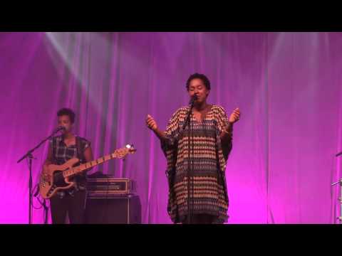 Getxo Folk 2016 - Elida Almeida (Cabo Verde)