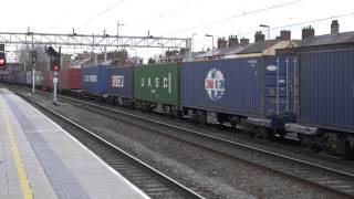 preview picture of video 'Freight Trains at Stafford  20 February 2015'