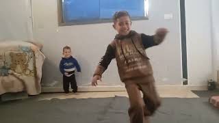 أستحلفكم بالله تكملو الفيديو للأخر تحدي بين سامر ودانيال