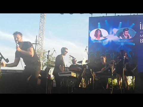 Betül Demir & Eser Kabaali - Senden Daha Güzel (Medipol Üniversitesi) (11.05.2017)