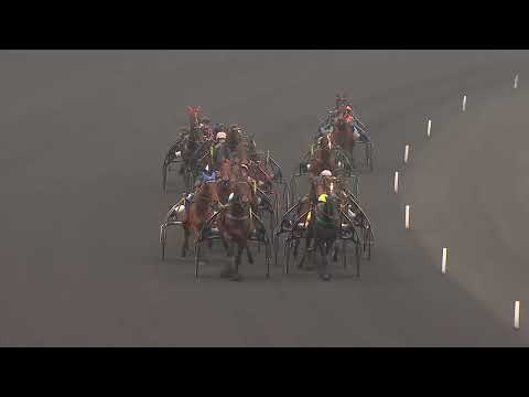 FINALE DU GRAND NATIONAL DU TROT PARISTURF 2022 - La course - GENTLY DE MUZE