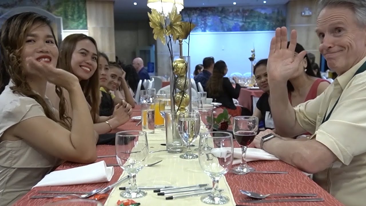 Foreign Men Choose to Date Filipinas Face to Face