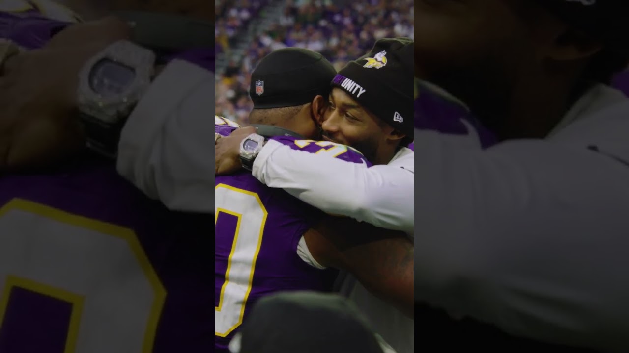 Vikings have so much love for C.J. Ham 💜