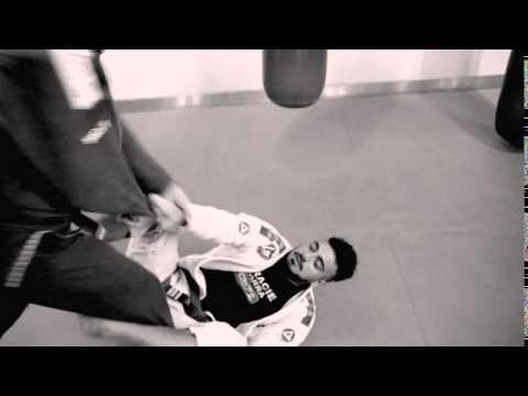 Brazilian Jiu Jitsu black belt Lucio 'Lagarto' Rodrigues training at KX