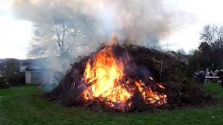 preview picture of video 'Osterfeuer in Schwelm'