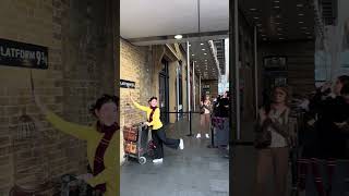 Platform 9 3/4 #4kwalk #unitedkingdom #walking4k #harrypotter