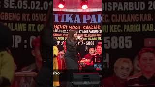 Download lagu Jaluk Tanggungjawabe Cover RIna KDI #dangdut #orkesdangdutjalanan #dangdutkoplo mp3