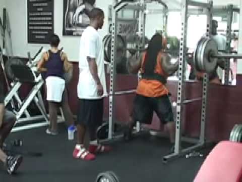 Bjorn Moncur 575 Bench & 415 Squat for 20 reps - NATURAL