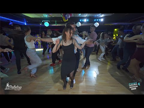 Georgy Tomov & Bella Zaharieva - Salsa Social Dance | Paletro & Abayomi Christmas Party Time