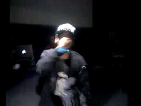 Uzi Junkana & Arangino - Prima di parlare-Get Ready Freestyle live @ Rashomon 18-04-13