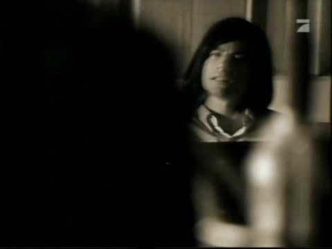 Bullyparade: Tonstudio - Tischdeckenzwinge