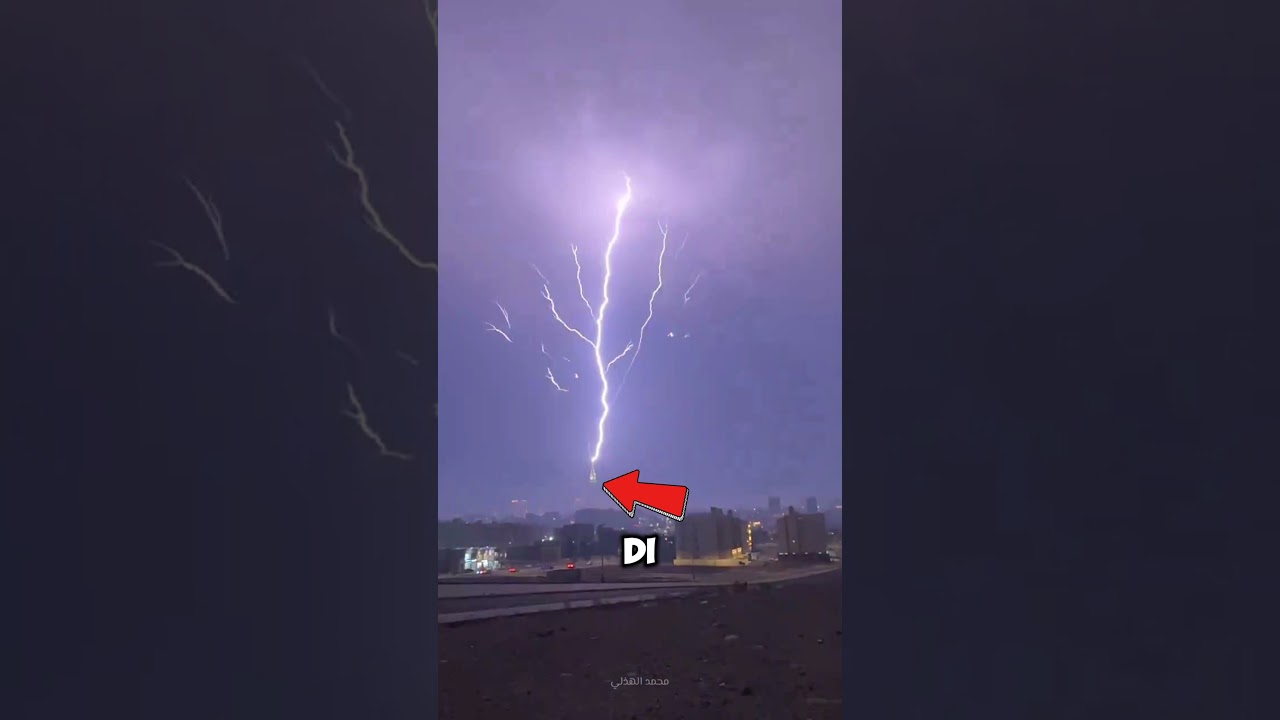 Momen Menghebohkan! Petir Menghantam Menara Jam Mekkah di Arab Saudi