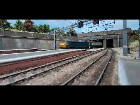100MPH Model Railway - Running to real time  HD.
