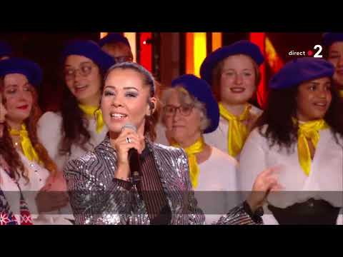 La chorale de JouéClub chante avec Chimène Badi "Mon manège à moi c'est toi"