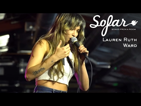 Lauren Ruth Ward - Sheet Stains | Sofar Los Angeles