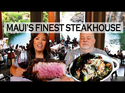 Experimente o melhor jantar de bife em Maui no Son'z Steakhouse em Kaanapali com os cisnes