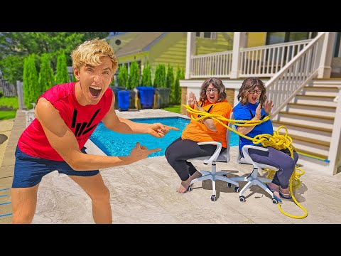 WE CAPTURED the TWIN MYSTERY NEIGHBORS!! (Who is the Imposter?!)