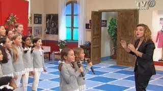 Il "Piccolo coro Mariele Ventre" diretto da Sabrina Simoni e le "Verdi note" dell'Antoniano