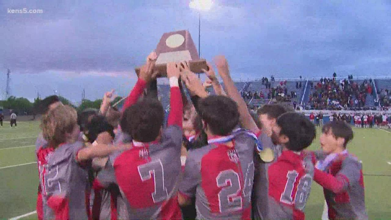 LEE High School boys win 6A soccer title