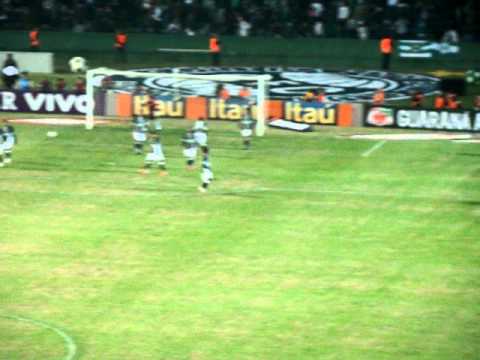 Coritiba 3x0 Figueirense - 1º Gol / Emerson - Camp. Brasileiro 2011