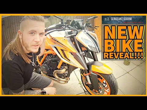 New Bike Reveal!! 2022 KTM 1290 SuperDuke R | Delivery & First mods | A New Chapter...