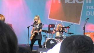PLASTISCINES - Hideaway ( New Song ) (06-08-2010, Live au Festival Indétendances, Paris)