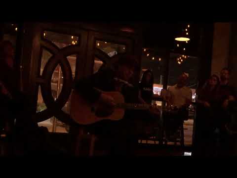 Clap Your Hands Say Yeah - The Skin Of My Yellow Country Teeth (Acoustic)