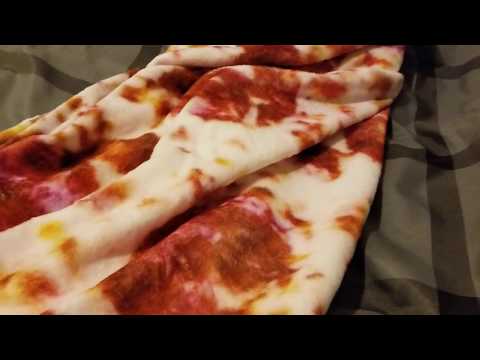 download lagu mp3 mp4 Pizza Blanket, download lagu Pizza Blanket gratis, unduh video klip Pizza Blanket