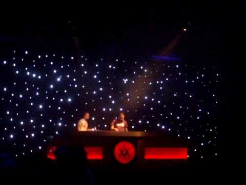 Seduxxion @ The Matrixx - Marc Simz vs Daniel Wanrooy Video 1