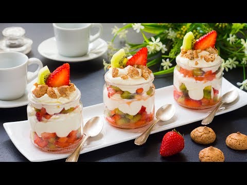 Coppa Crema Chantilly com Frutta - Ricetta Dolce al Cucchiaio Facile e Veloce - 55Winston55