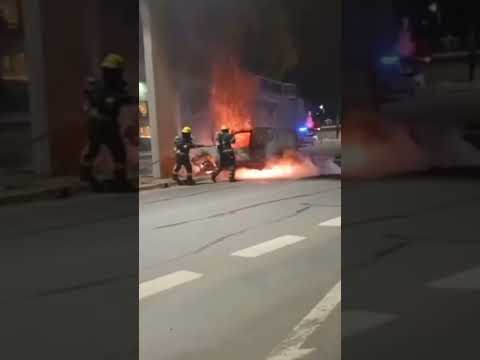 Córdoba: conductor muere carbonizado tras chocar contra pasarela en Los Cedros